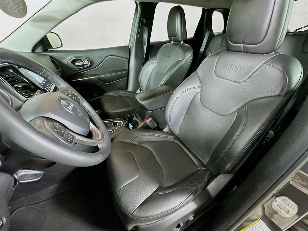 used 2019 Jeep Cherokee car, priced at $14,989