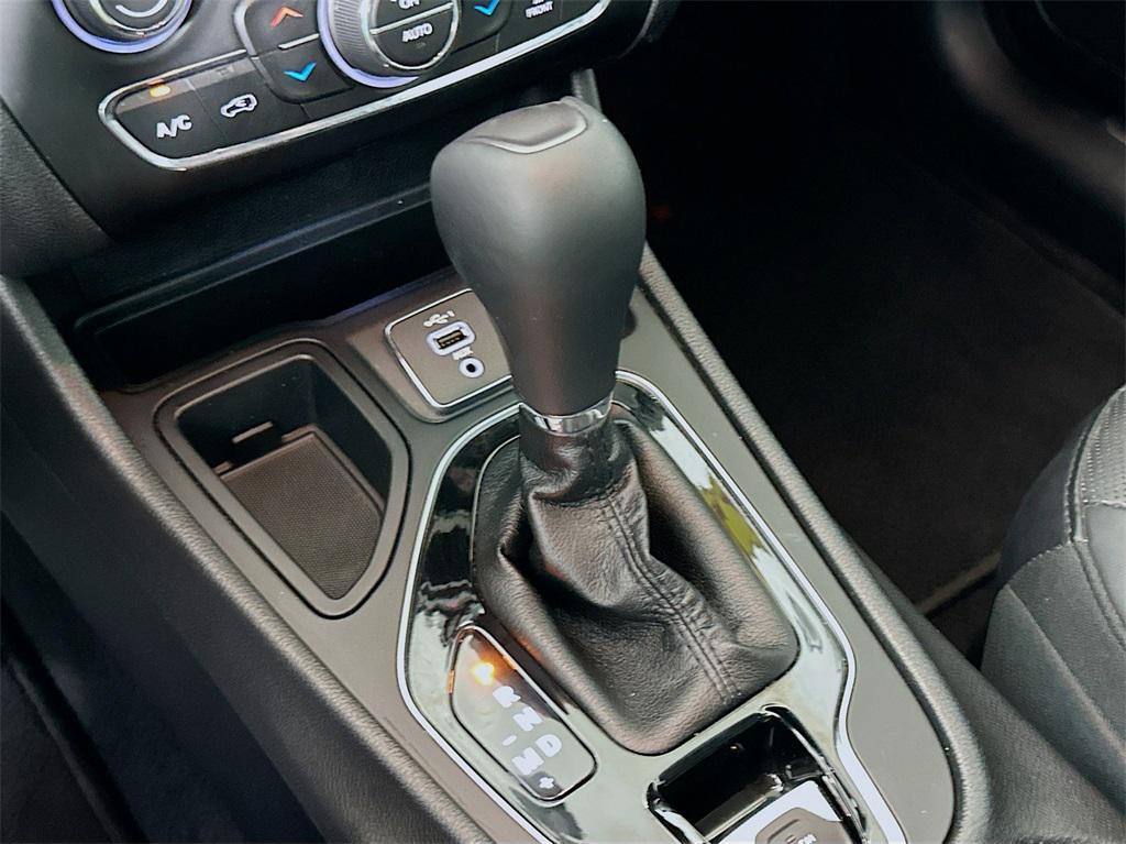 used 2019 Jeep Cherokee car, priced at $14,989