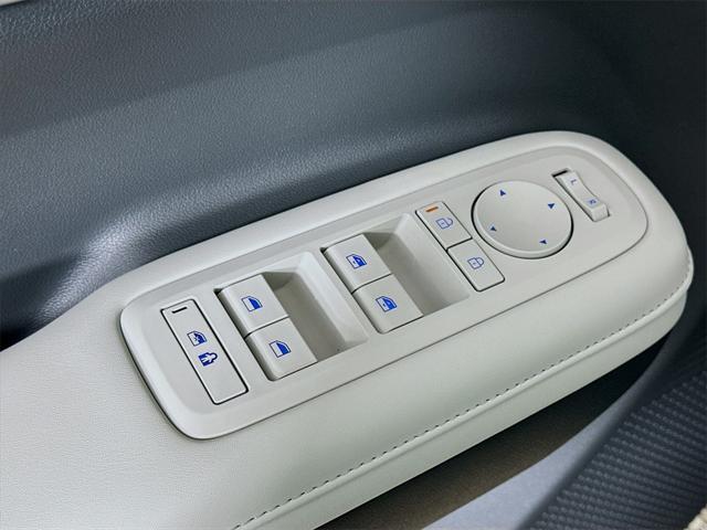 used 2025 Hyundai Santa Fe car, priced at $34,792