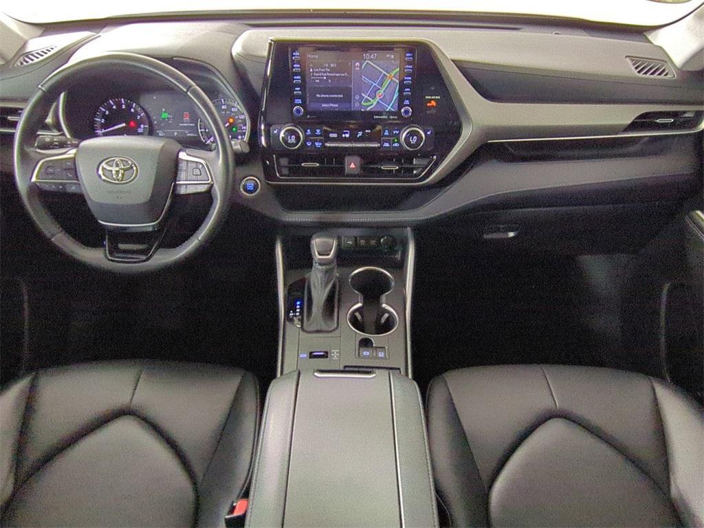 used 2021 Toyota Highlander car, priced at $28,693