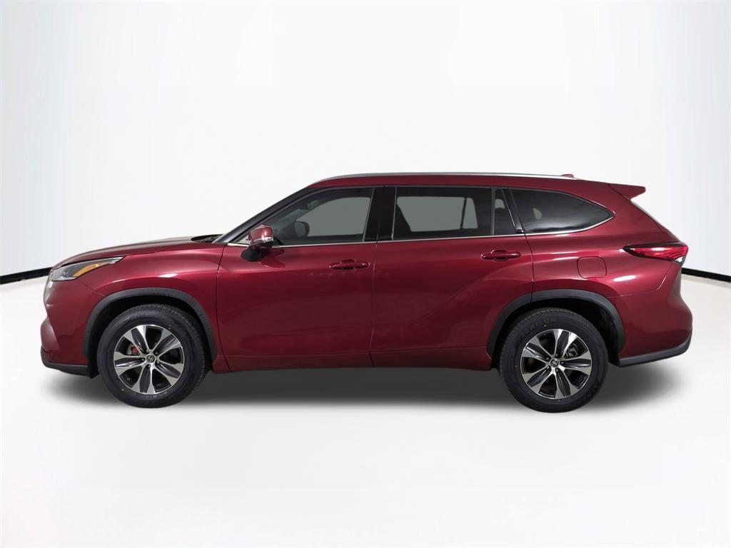 used 2021 Toyota Highlander car, priced at $28,693