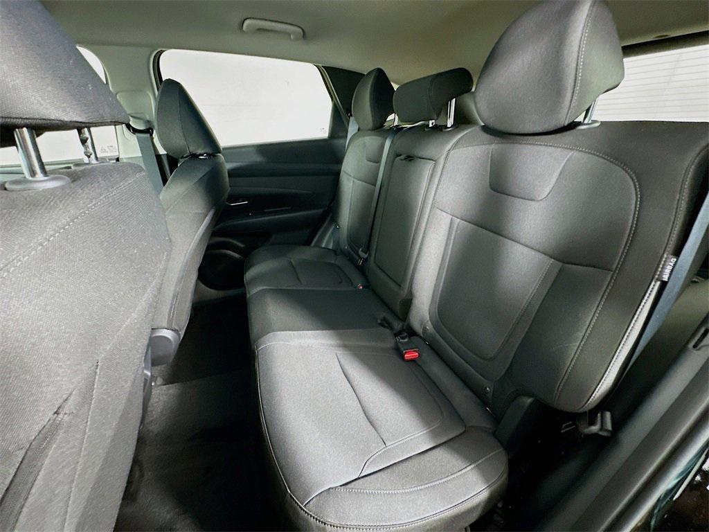 new 2025 Hyundai TUCSON Hybrid car, priced at $29,096