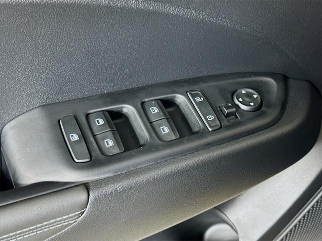 new 2025 Hyundai Venue car, priced at $24,146
