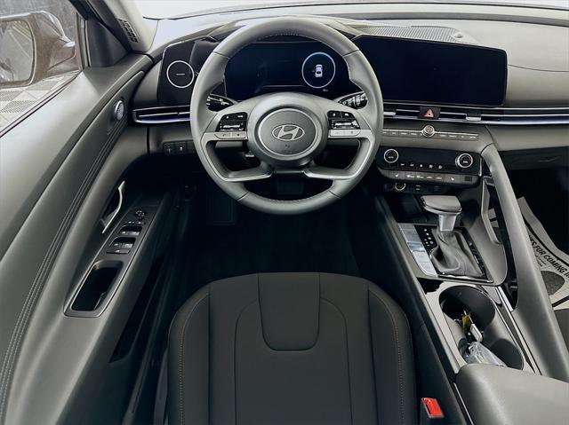 new 2025 Hyundai Elantra car, priced at $25,527