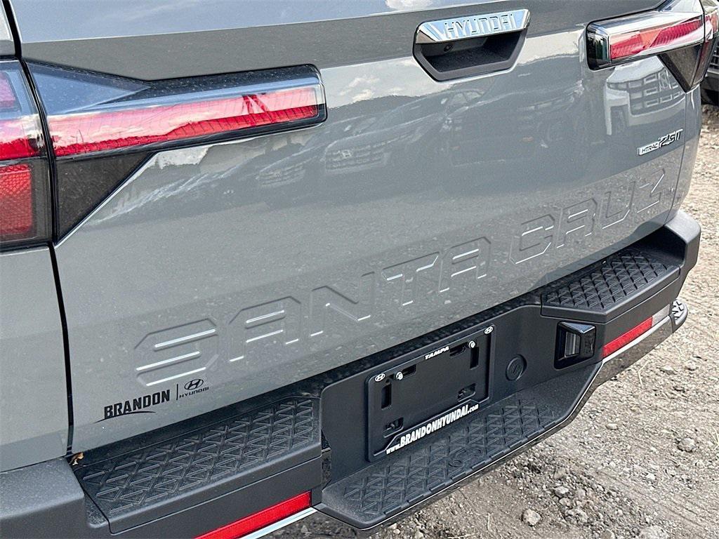 new 2025 Hyundai SANTA CRUZ car, priced at $42,643
