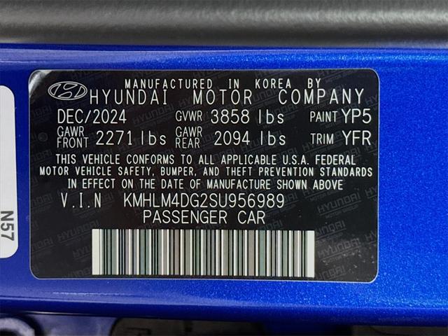 new 2025 Hyundai Elantra car, priced at $22,897