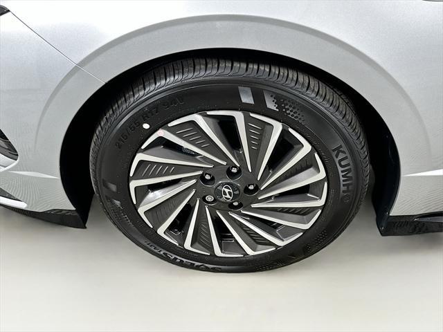 new 2025 Hyundai Sonata Hybrid car, priced at $30,793