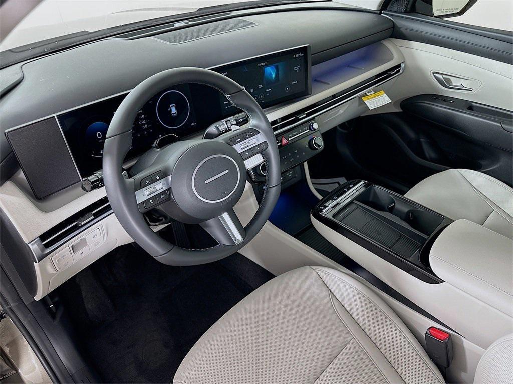 new 2025 Hyundai TUCSON Hybrid car, priced at $37,686