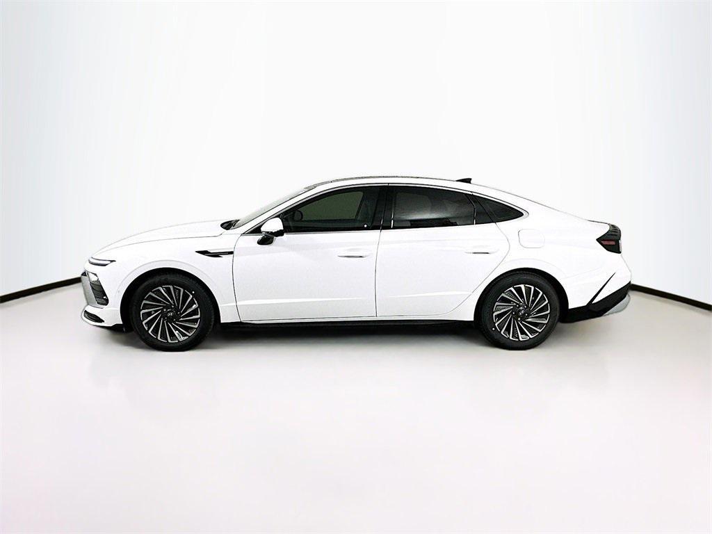 new 2025 Hyundai Sonata Hybrid car, priced at $34,779