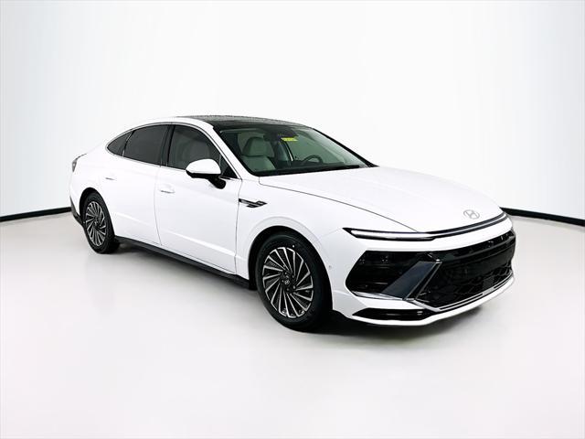 new 2025 Hyundai Sonata Hybrid car, priced at $37,578