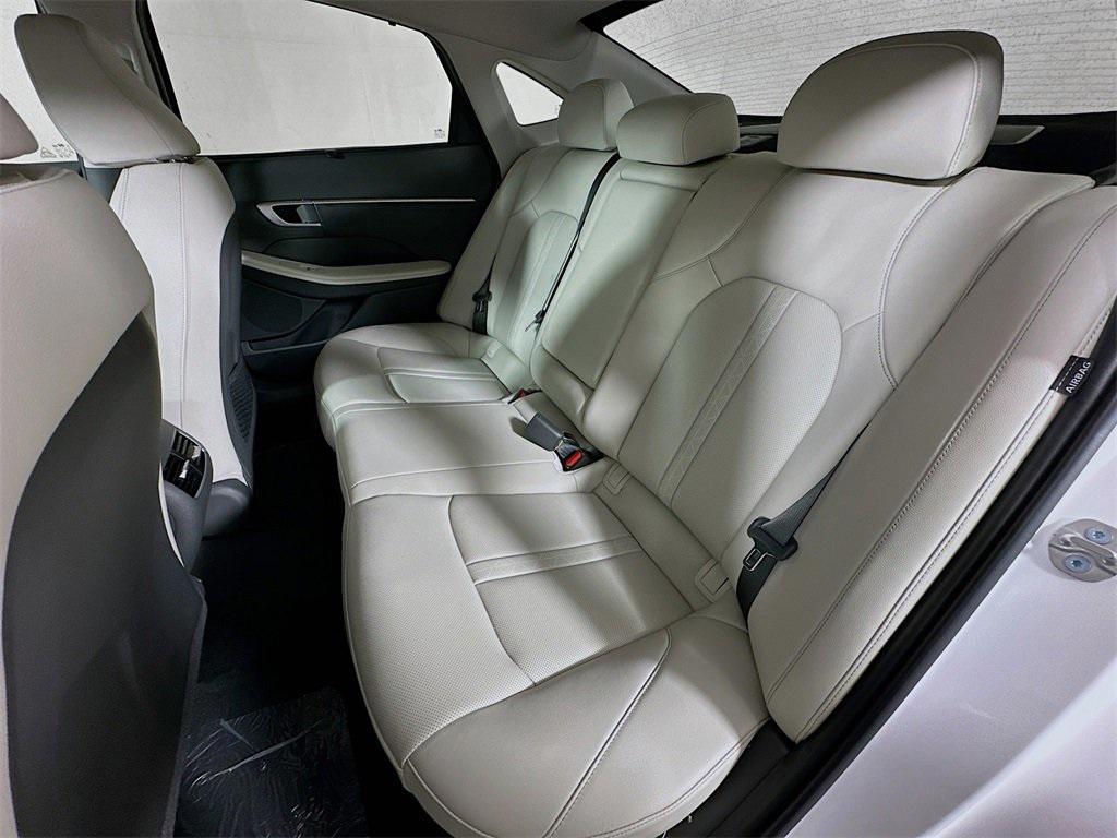 new 2025 Hyundai Sonata Hybrid car, priced at $34,779