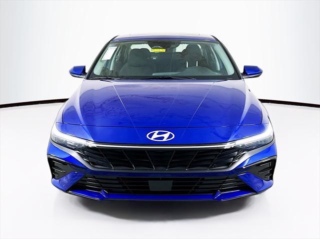 new 2024 Hyundai Elantra car, priced at $22,679