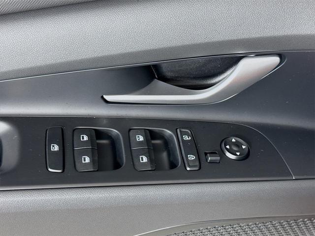 new 2025 Hyundai Elantra car, priced at $26,936