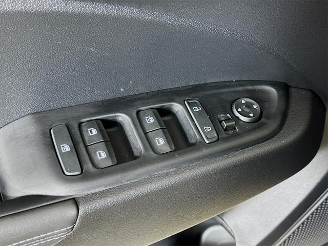 new 2025 Hyundai Venue car, priced at $24,104