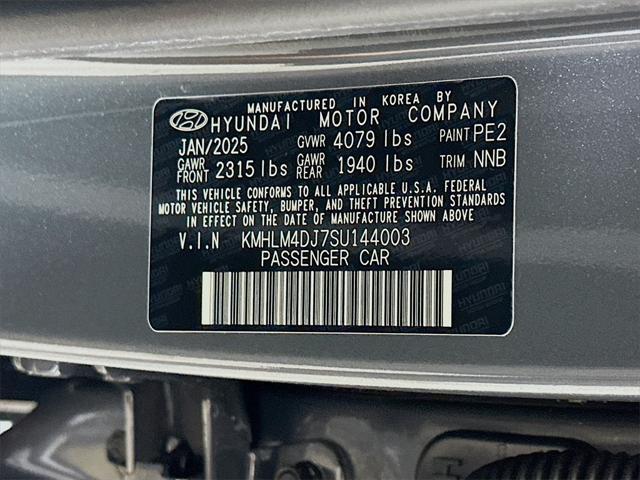 new 2025 Hyundai ELANTRA HEV car, priced at $25,324