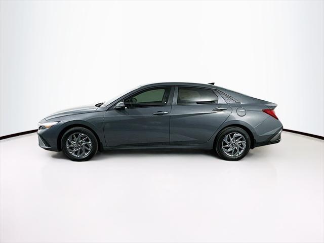 new 2025 Hyundai ELANTRA HEV car, priced at $25,324