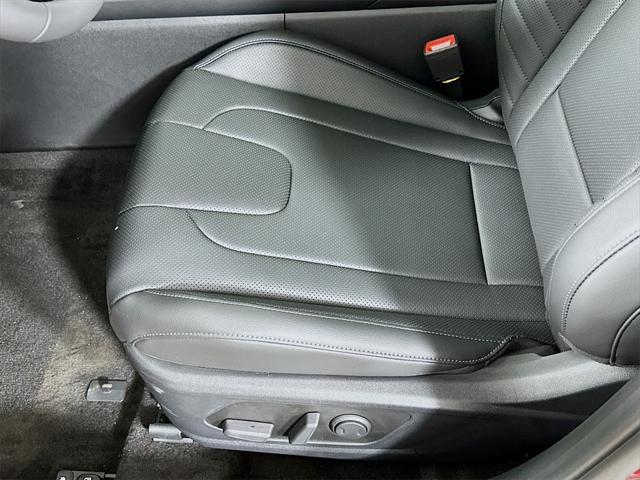 new 2025 Hyundai Elantra car, priced at $26,814