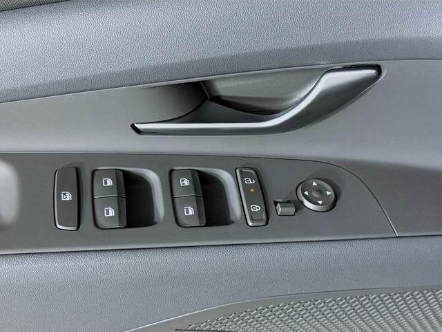 new 2025 Hyundai Elantra car, priced at $22,159