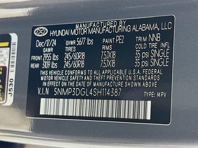new 2025 Hyundai Santa Fe car, priced at $39,562