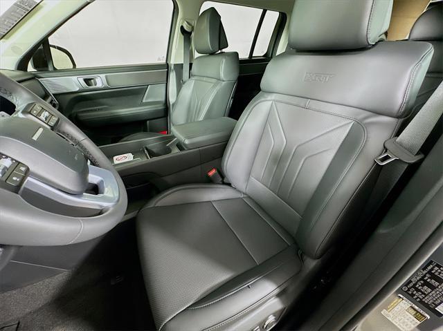 new 2025 Hyundai Santa Fe car, priced at $39,562