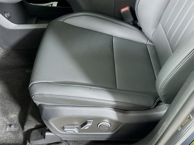 new 2025 Hyundai Santa Fe car, priced at $39,562