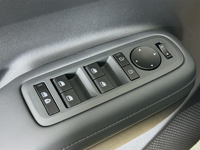 new 2025 Hyundai Santa Fe car, priced at $39,562