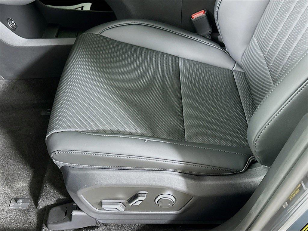new 2025 Hyundai Santa Fe car, priced at $40,315