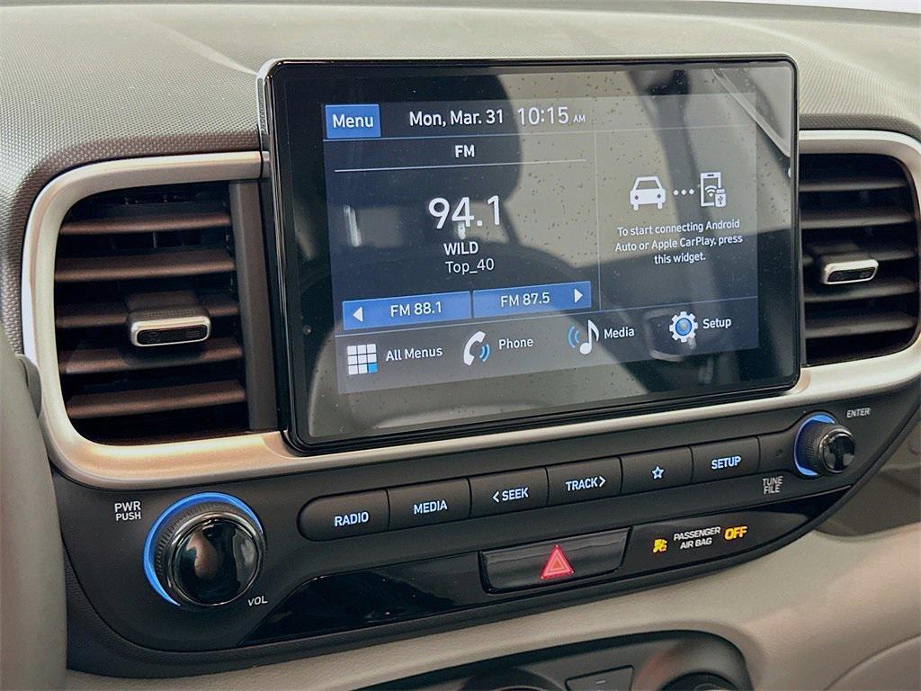new 2025 Hyundai Venue car, priced at $19,823