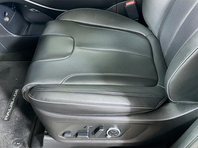used 2025 Hyundai Palisade car, priced at $49,491