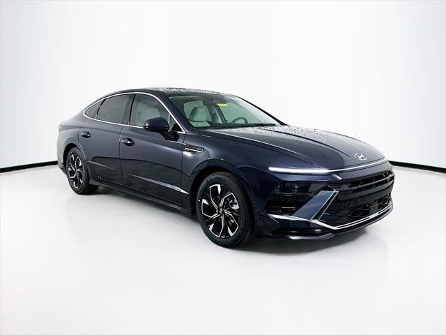 new 2025 Hyundai Sonata car, priced at $28,658