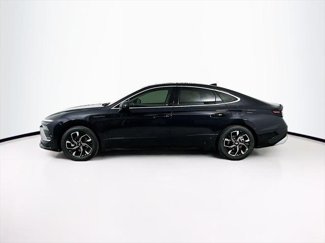 new 2025 Hyundai Sonata car, priced at $28,658