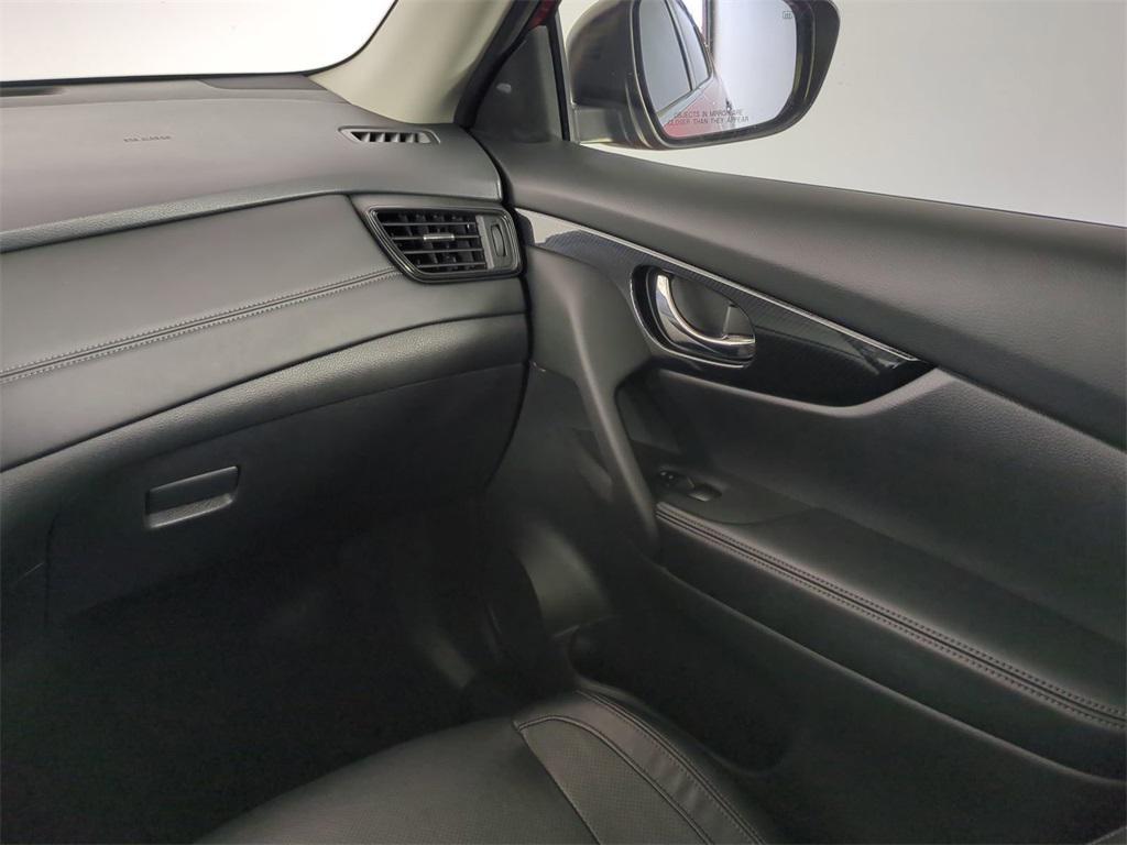 used 2019 Nissan Rogue car, priced at $15,832