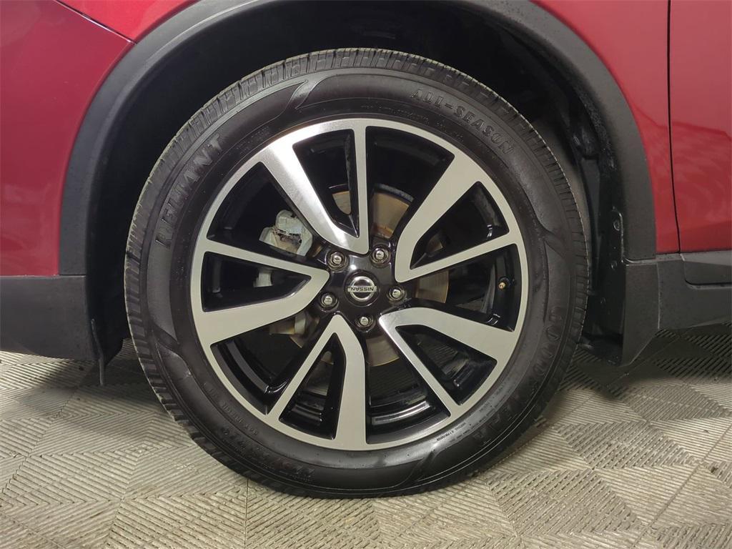 used 2019 Nissan Rogue car, priced at $15,832