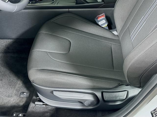new 2025 Hyundai Elantra car, priced at $23,367
