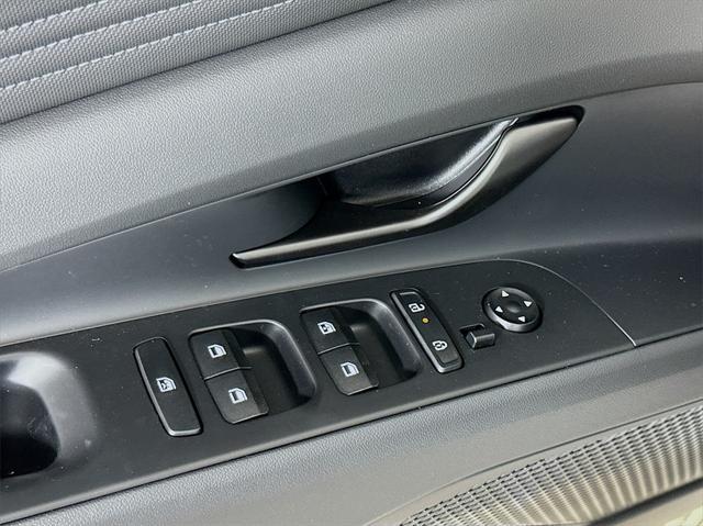 new 2025 Hyundai Elantra car, priced at $23,367