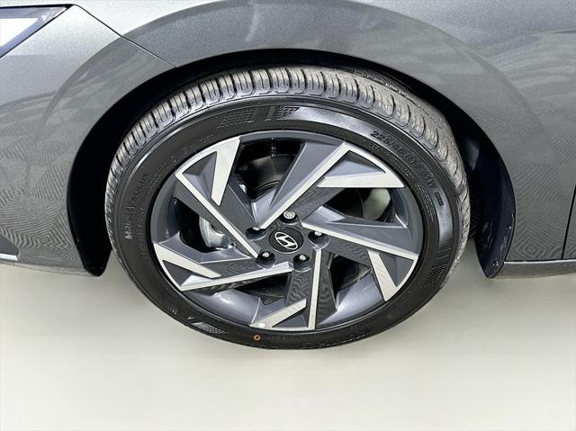 new 2025 Hyundai Elantra car, priced at $22,918