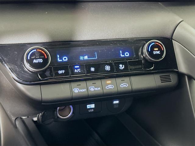 new 2025 Hyundai Elantra car, priced at $23,393