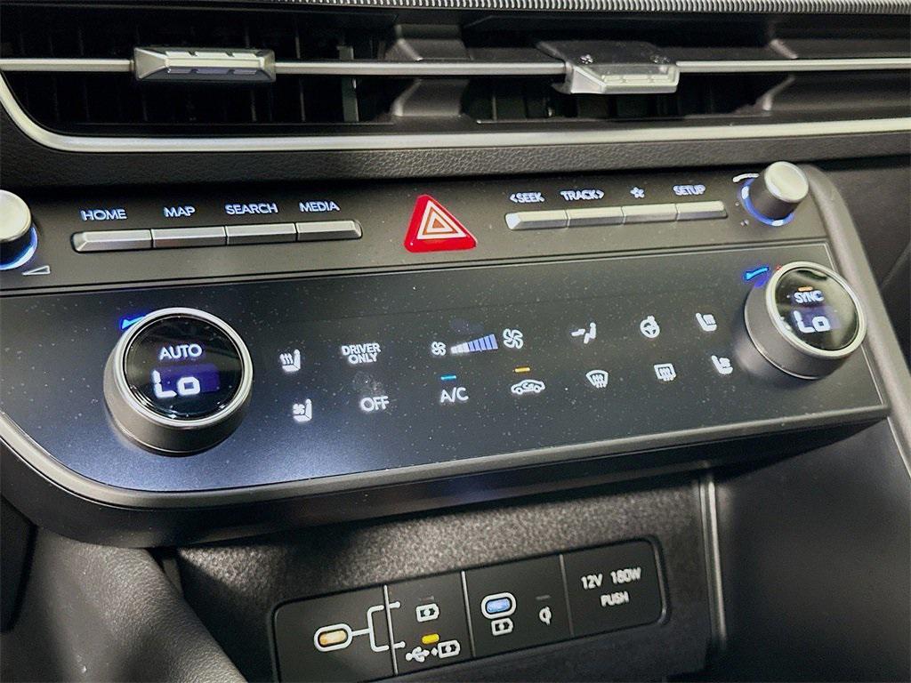 new 2025 Hyundai Sonata Hybrid car, priced at $38,917