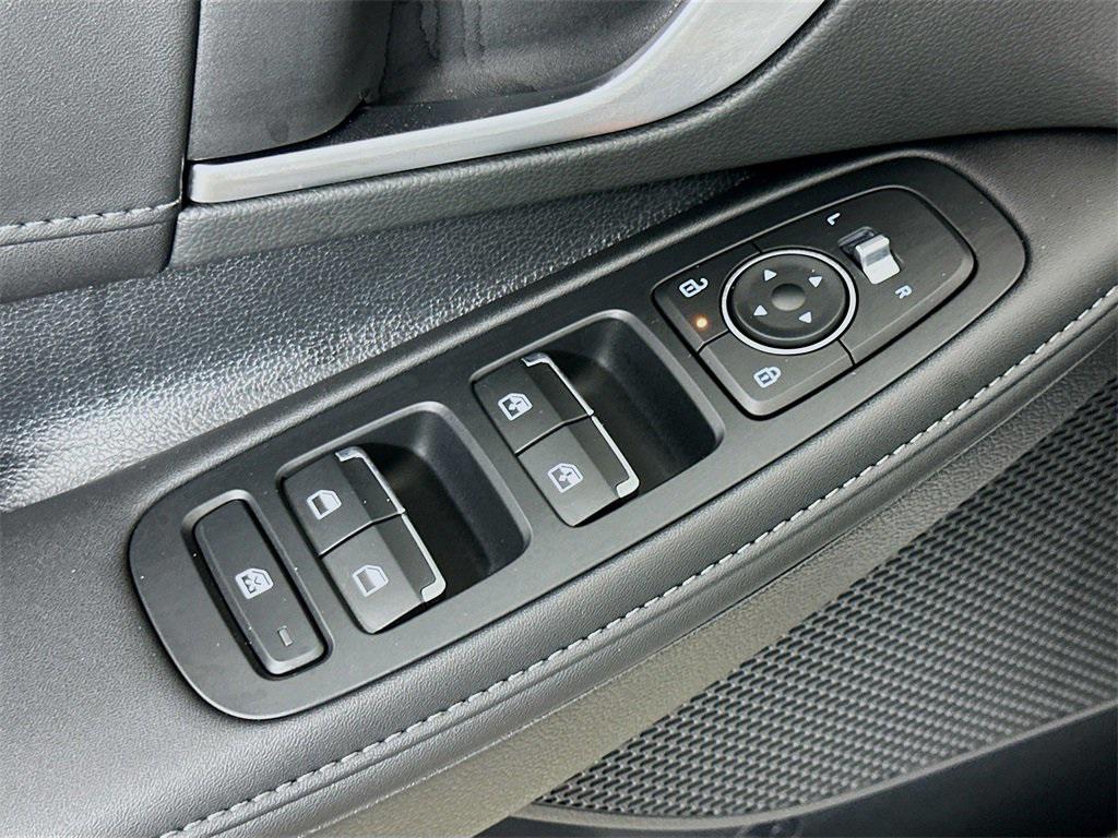 new 2025 Hyundai Sonata Hybrid car, priced at $38,917