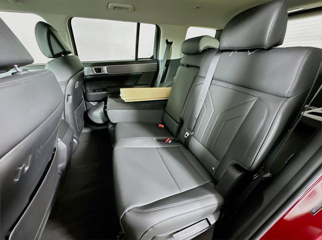 new 2025 Hyundai Santa Fe car, priced at $40,112