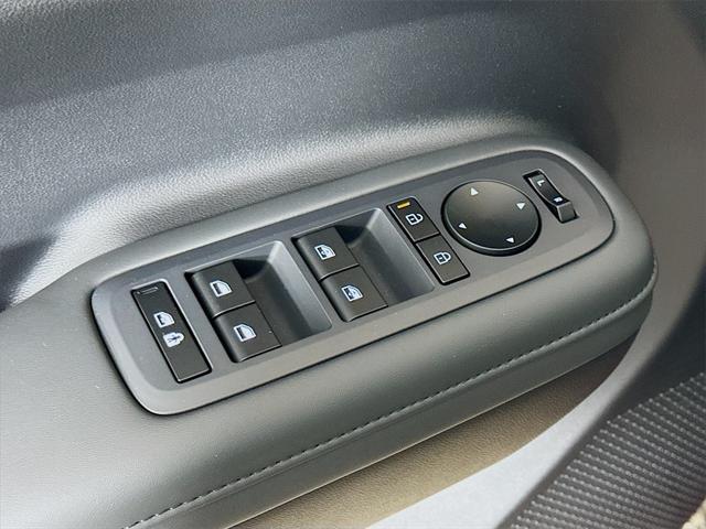 new 2025 Hyundai Santa Fe car, priced at $40,112
