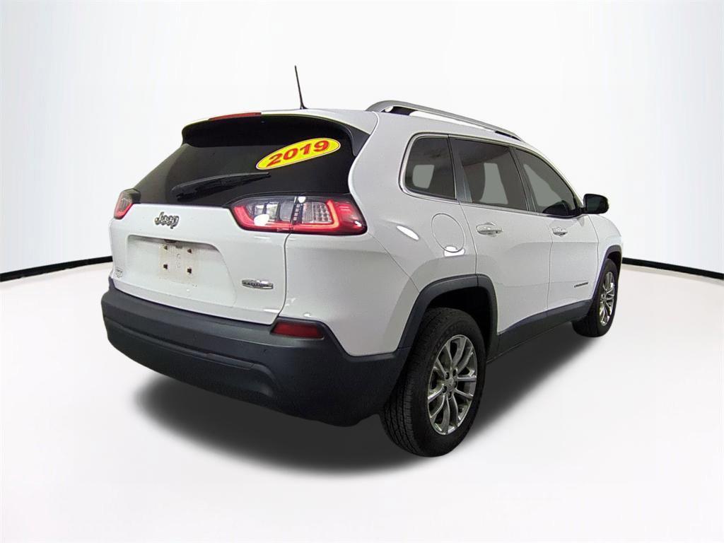 used 2019 Jeep Cherokee car, priced at $15,685
