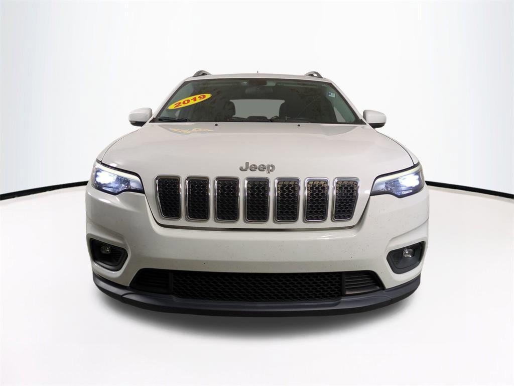 used 2019 Jeep Cherokee car, priced at $15,685