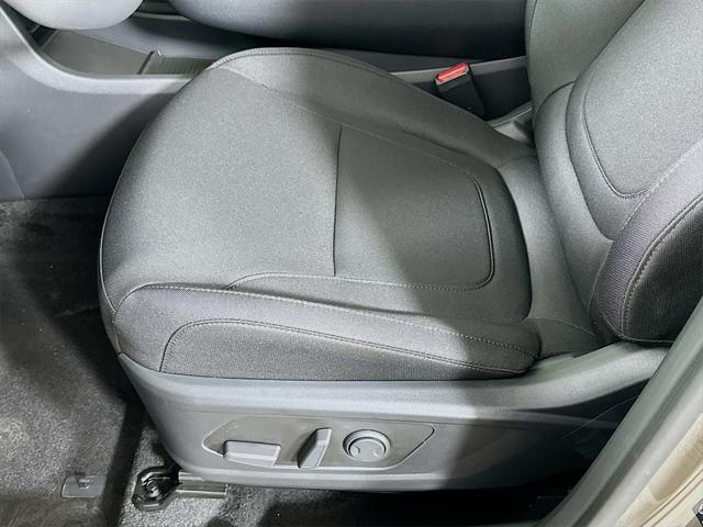 new 2025 Hyundai TUCSON Hybrid car, priced at $33,402