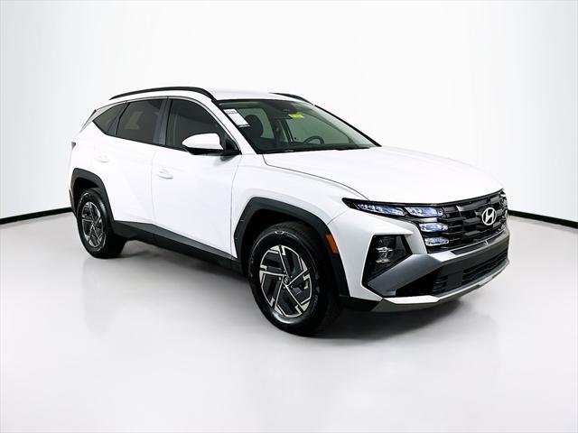 new 2025 Hyundai TUCSON Hybrid car, priced at $33,828