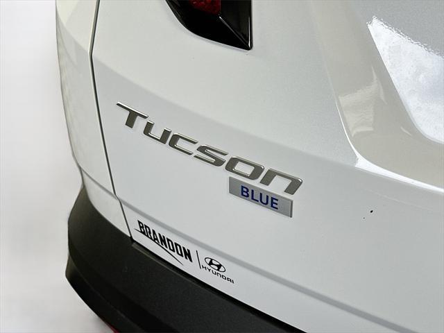 new 2025 Hyundai TUCSON Hybrid car, priced at $33,828