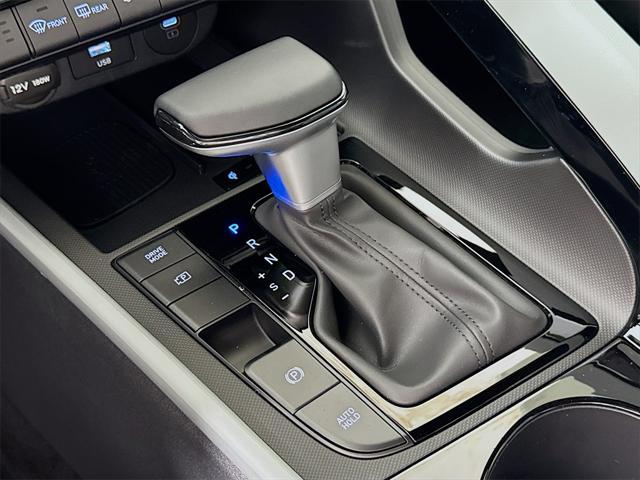 new 2025 Hyundai Elantra car, priced at $29,584