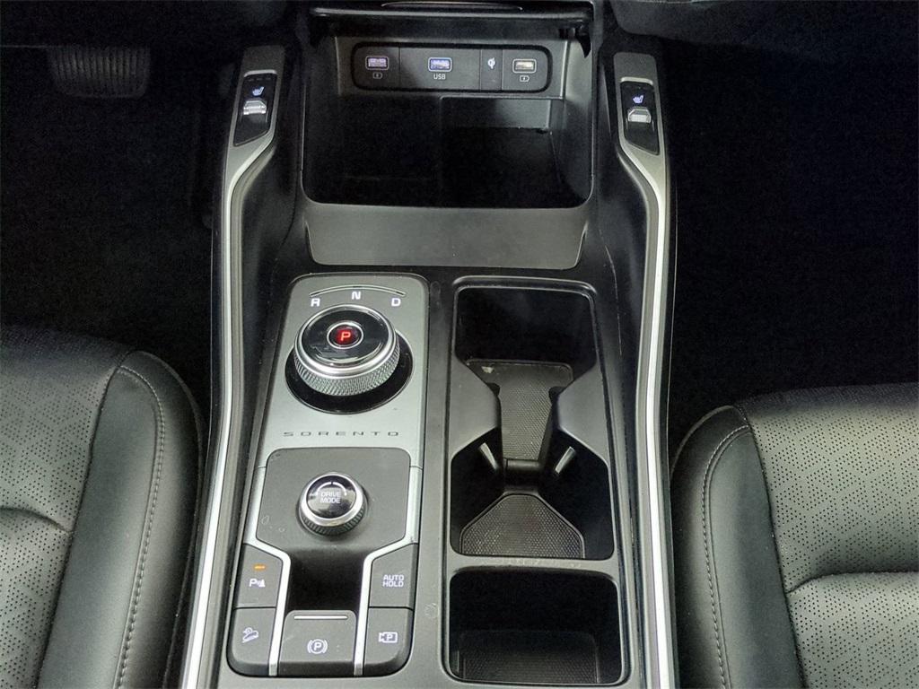 used 2021 Kia Sorento Hybrid car, priced at $19,600