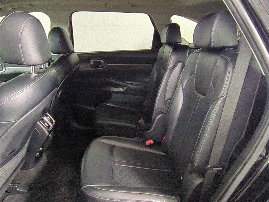 used 2021 Kia Sorento Hybrid car, priced at $19,600