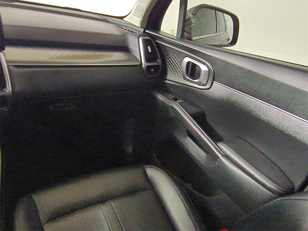 used 2021 Kia Sorento Hybrid car, priced at $19,600